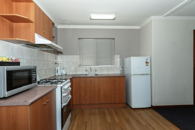 Others 4, Burswood Lodge Apartments, Perth