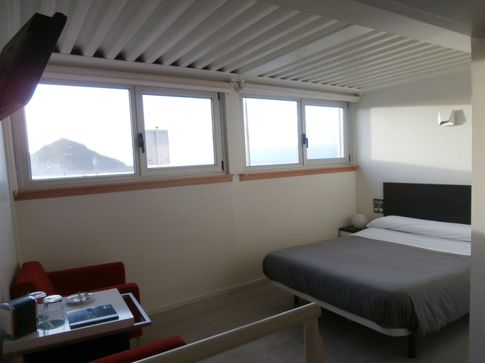 Bedroom 2, Hotel Punta Monpás, Guipúzcoa