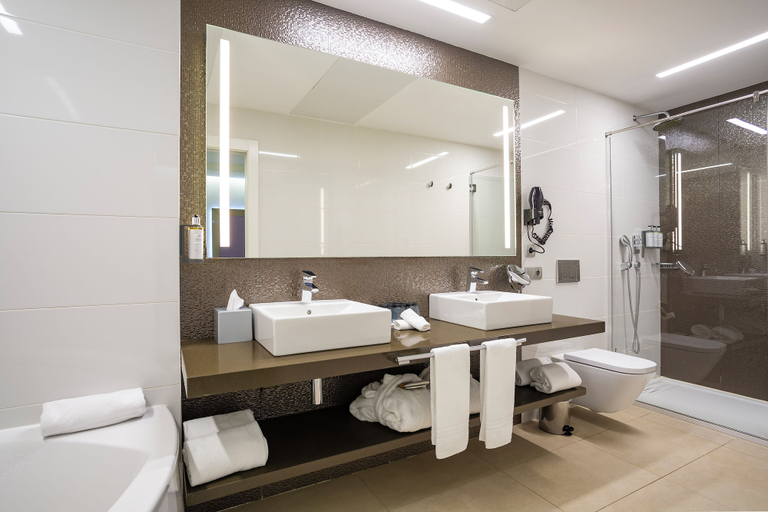 Bathroom 5, Hotel Torre Del Mar, Baleares