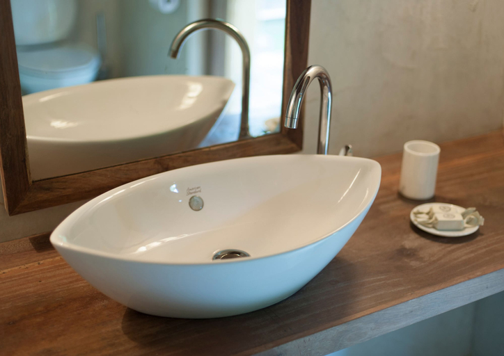 Bathroom 4, Tiger Tops Karnali Lodge, Bheri