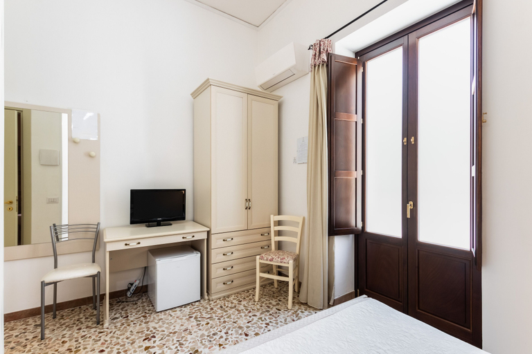 Bedroom 4, Morfeo charming Rooms & relax, Syracuse