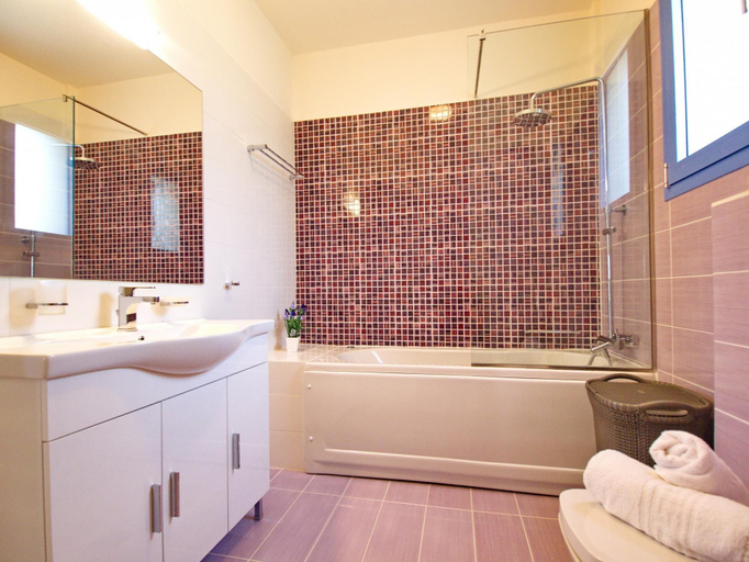 Bathroom 5, Villa Odysseus in Spartia, Ionian Islands