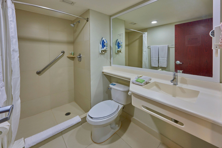Bathroom 3, City Express by Marriott Saltillo Sur, Saltillo
