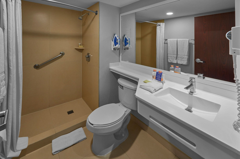Bathroom 3, City Express by Marriott Torreón, Torreón