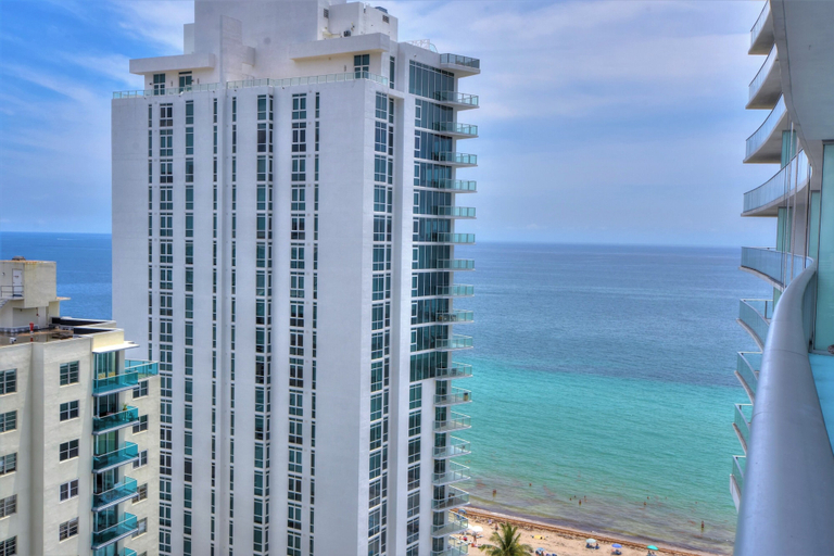 Exterior & Views 2, Lyfe Residence Building - Private apts over the beach, Broward