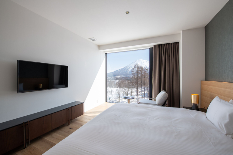 Bedroom 3, Intuition, Kutchan