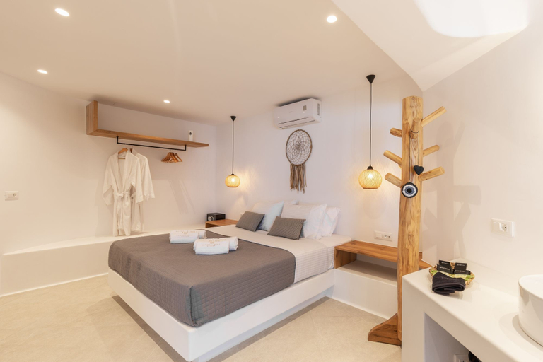 Bedroom 5, Sunset Hill Suites, South Aegean