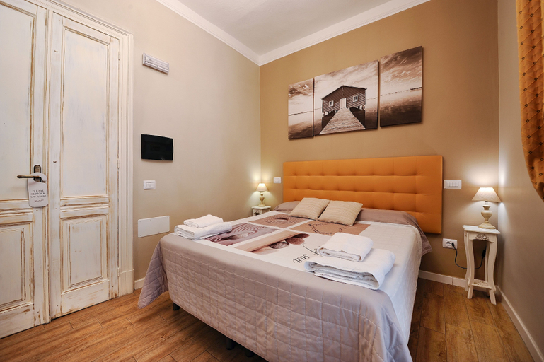 Bedroom 5, Onda Marina Rooms, Cagliari