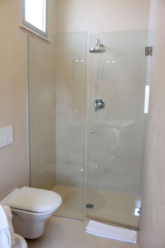 Bathroom 4, Hotel Derby, Rimini