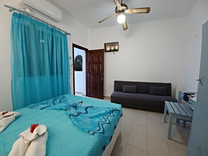 Bedroom 5, Evelina Pension, South Aegean