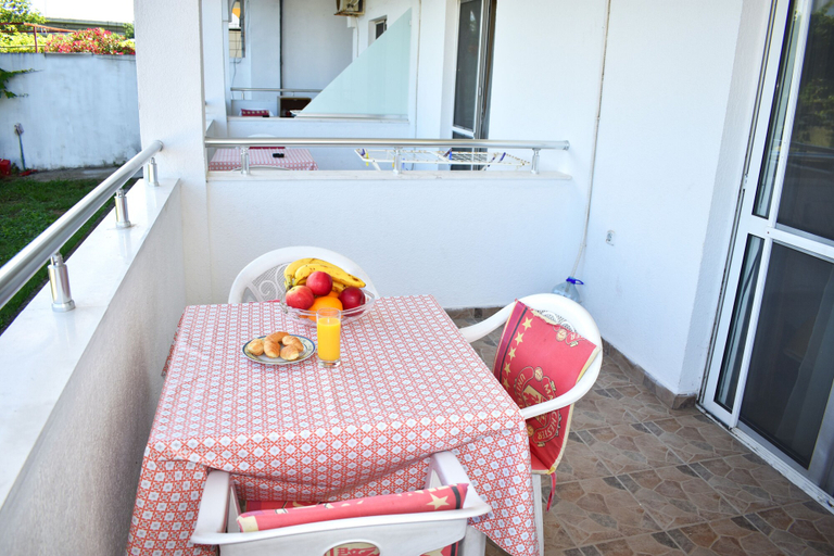 Others 5, Apartments Aristokrata