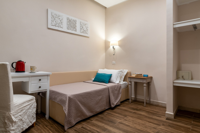 Bedroom 4, Onda Marina Rooms, Cagliari