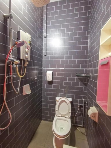 Bathroom 4, D'sney Guest House, Malacca City