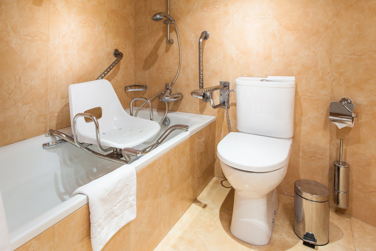 Bathroom 5, Holiday Inn LISBON - CONTINENTAL by IHG, Lisbon