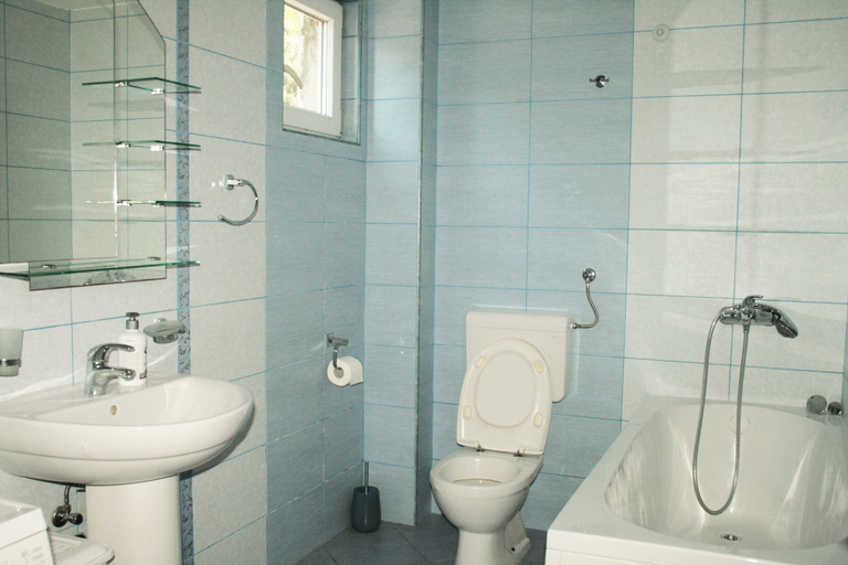 Bathroom 3, Spacious Sea View Apartment
