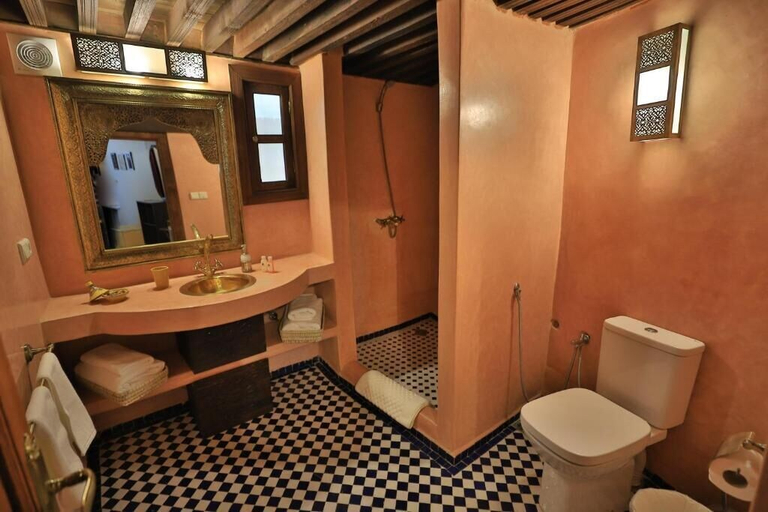 Bathroom 3, Riad Moulay Driss et GiacomoOpens, Fès