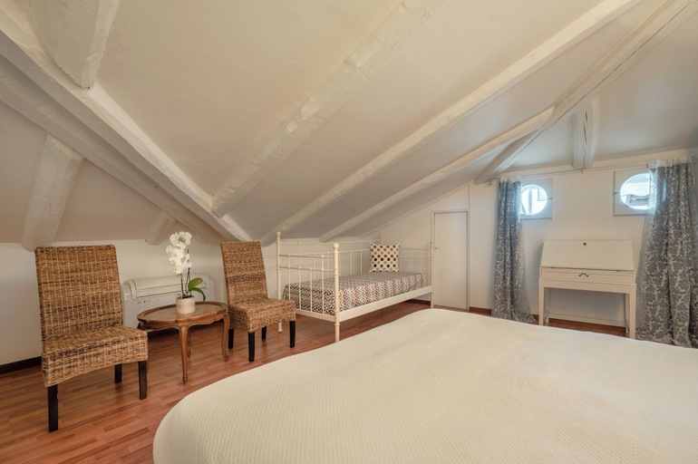 Bedroom 4, La Rosa Gialla, Cuneo