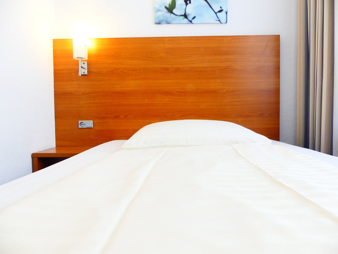 Bedroom 3, Callas Hotel am Dom, Köln