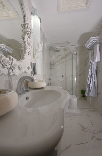 Bathroom 4, My House Otel, Merkez