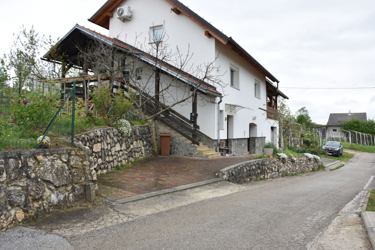 Exterior & Views 2, Studio Silvia, Metlika