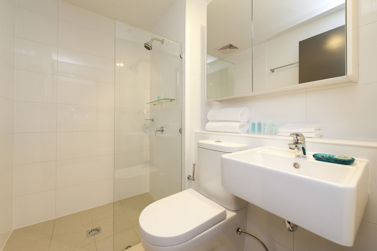 Bedroom 5, St Catherine's on Park, Perth