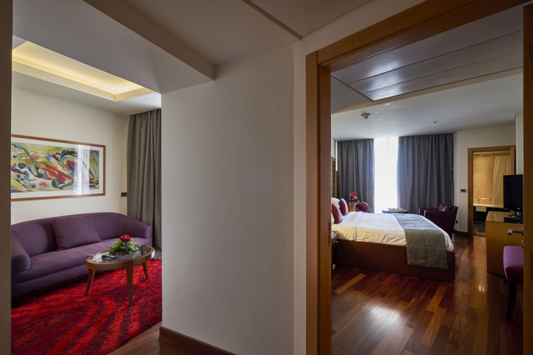Bedroom 3, Coral Beach Hotel and Resort Beirut, Baabda