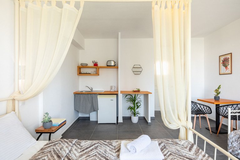 Bedroom 3, Sea View Bay Hotel Santorini, South Aegean