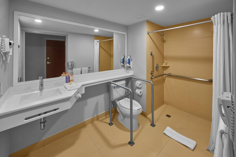 Bathroom 4, City Express by Marriott Torreón, Torreón