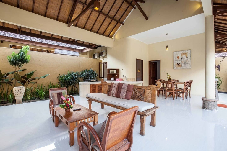 Others 5, 9-BR Private Pool Villa Walk to Seminyak Beach, Badung