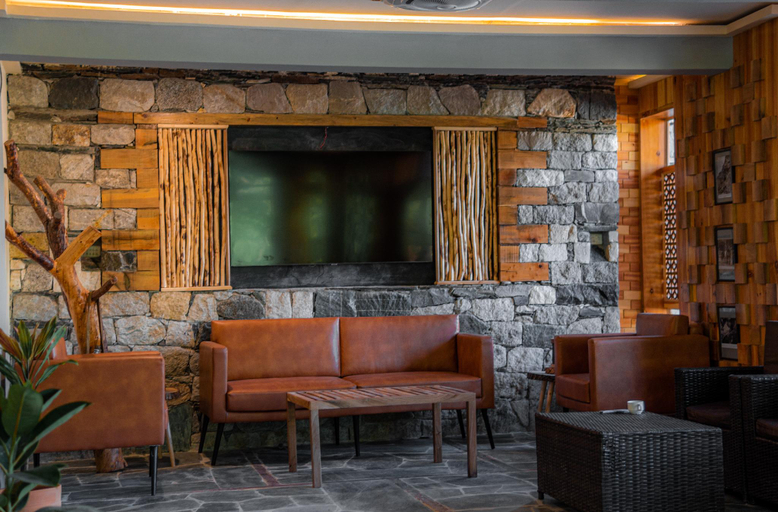 Public Area 2, Dumani Nagar Hotel & Resort, Northern Areas