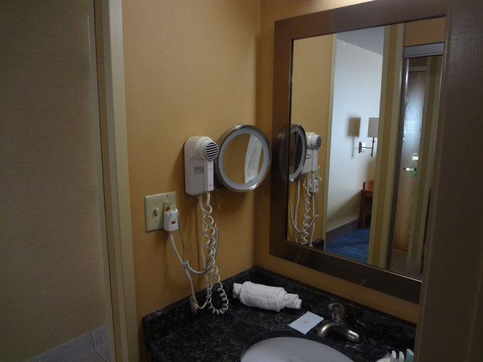 Bathroom 4, Spark by Hilton Plymouth, Wayne