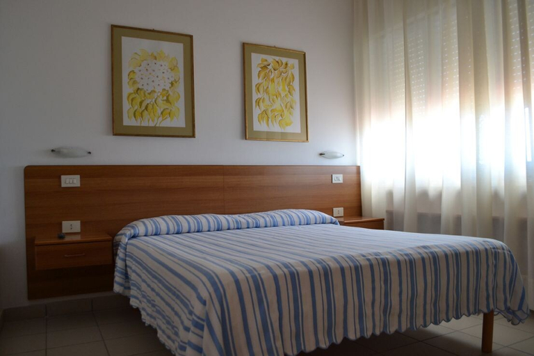 Bedroom 3, Hotel Quaglia, Teramo