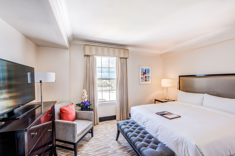 Bedroom 3, Hamilton Princess - Fairmont Gold Experience