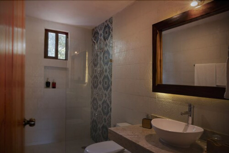 Bathroom 4, Hacienda Cenote San Ignacio, Umán