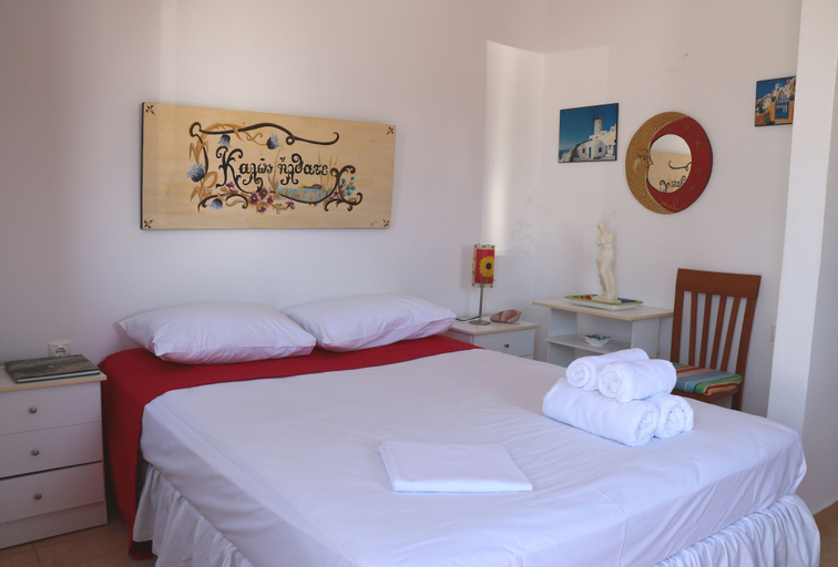 Bedroom 3, Flora's Red Studios, South Aegean