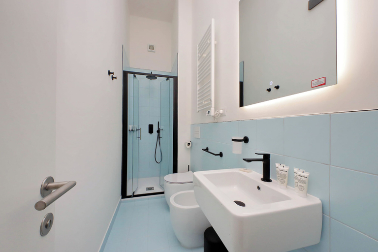 Bathroom 5, Youroom Monteverde, Roma