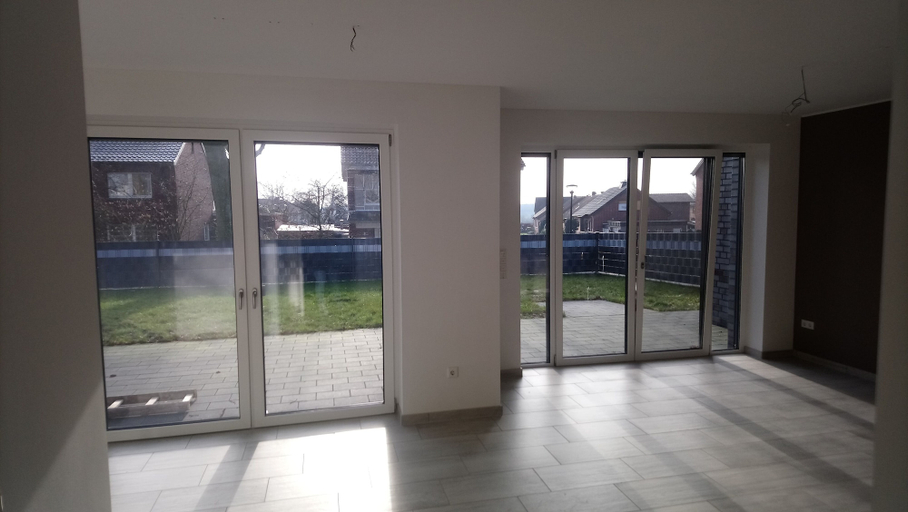Others 5, Apartment 1868, Unna