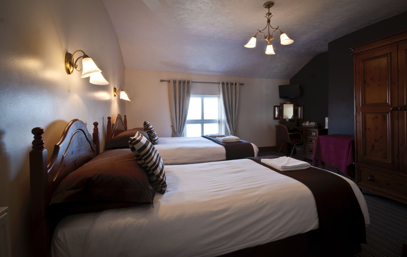 Bedroom 2, The Promenâd, Conwy