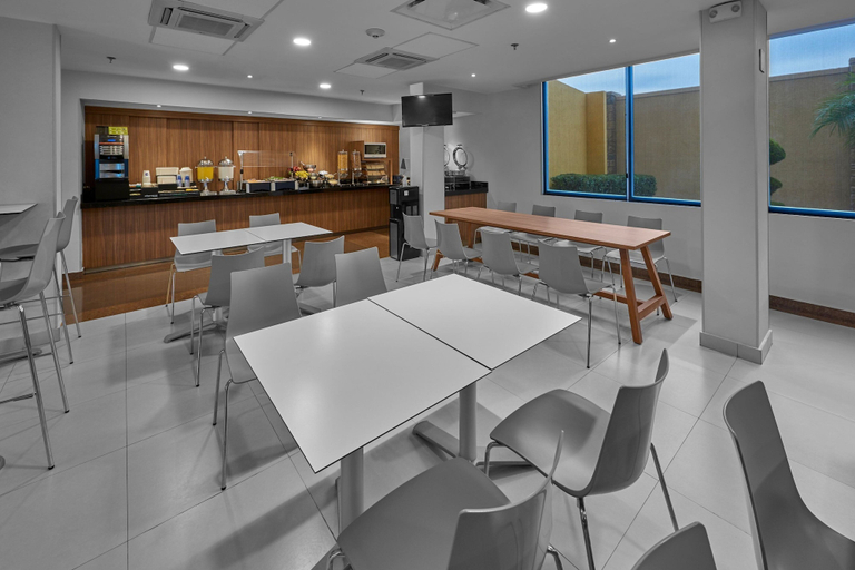 Food & Drinks 5, City Express by Marriott Torreón, Torreón
