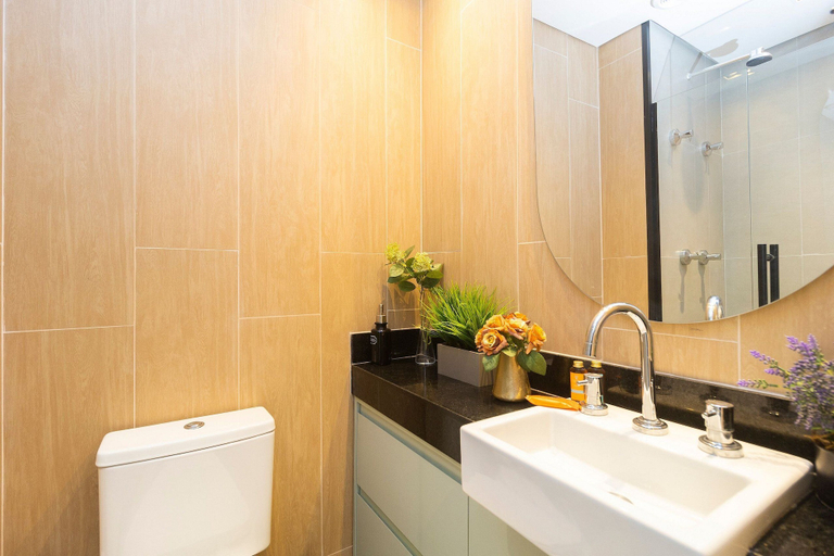 Bathroom 2, Apartamento moderno com piscina e AC, São Paulo