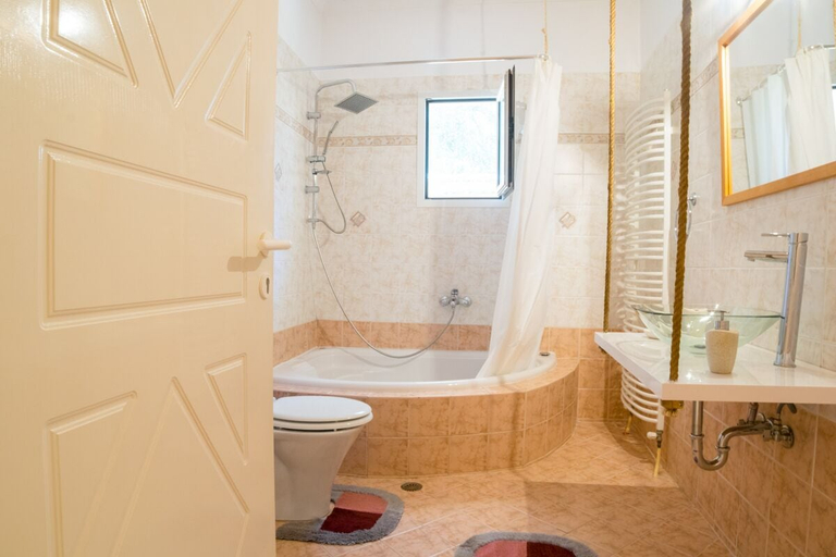 Bathroom 5, Sunset Apartments near Athens Airport, Attica