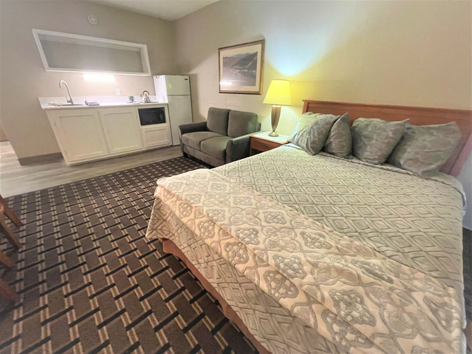 Bedroom 3, FairBridge Extended Stay – a Kitchenette Hotel, Bonneville