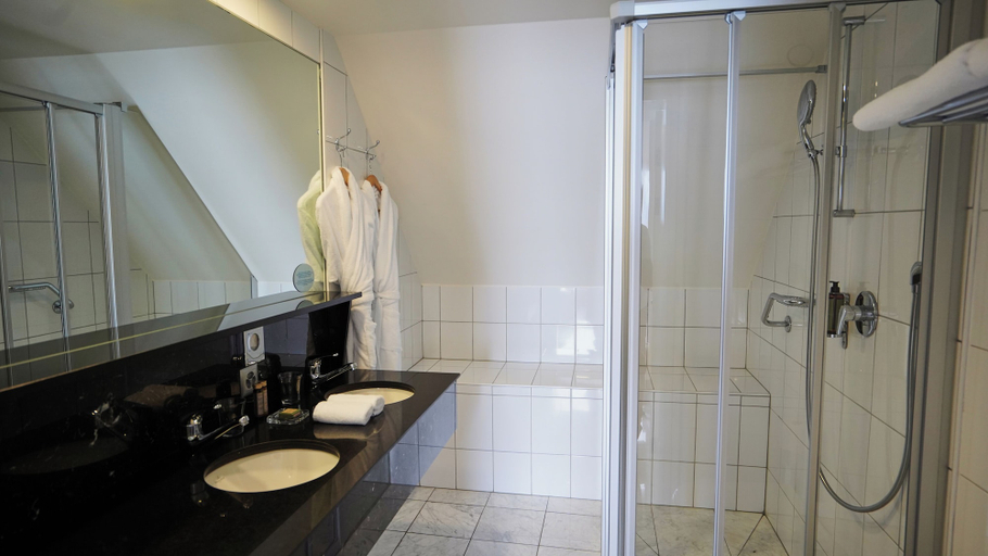 Bathroom 5, Maison du Lac Boutique Hotel, Nyon