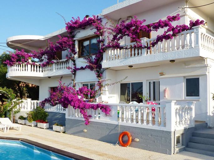 Exterior & Views 2, Rouladina Apt 2 in Stalos, Crete