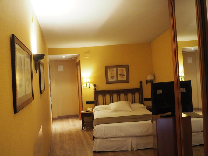 Bedroom 3, Hotel Ele Puente Romano, Salamanca