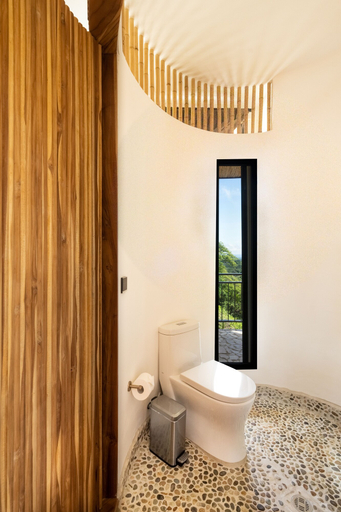 Bathroom 4, Suitree Experience Hotel, Carrillo