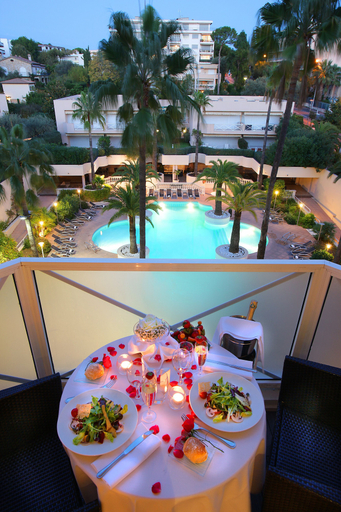 Sport & Beauty 3, AC Hotel by Marriott Ambassadeur Antibes - Juan Les Pins, Alpes-Maritimes