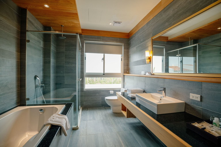 Bathroom 5, Bay Forest Boutique Hotel, Pingtung