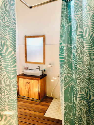 Bathroom 3, Stay Kultura, Banda Aceh