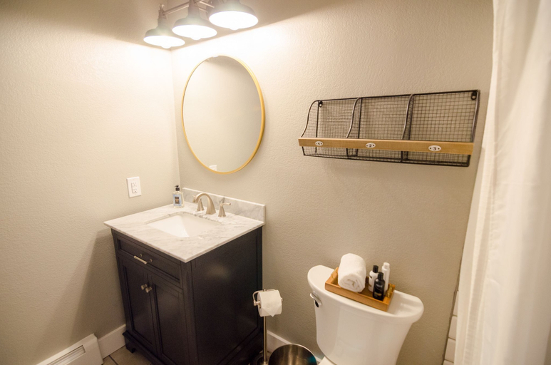 Bathroom 4, Colony Suites, Matanuska-Susitna